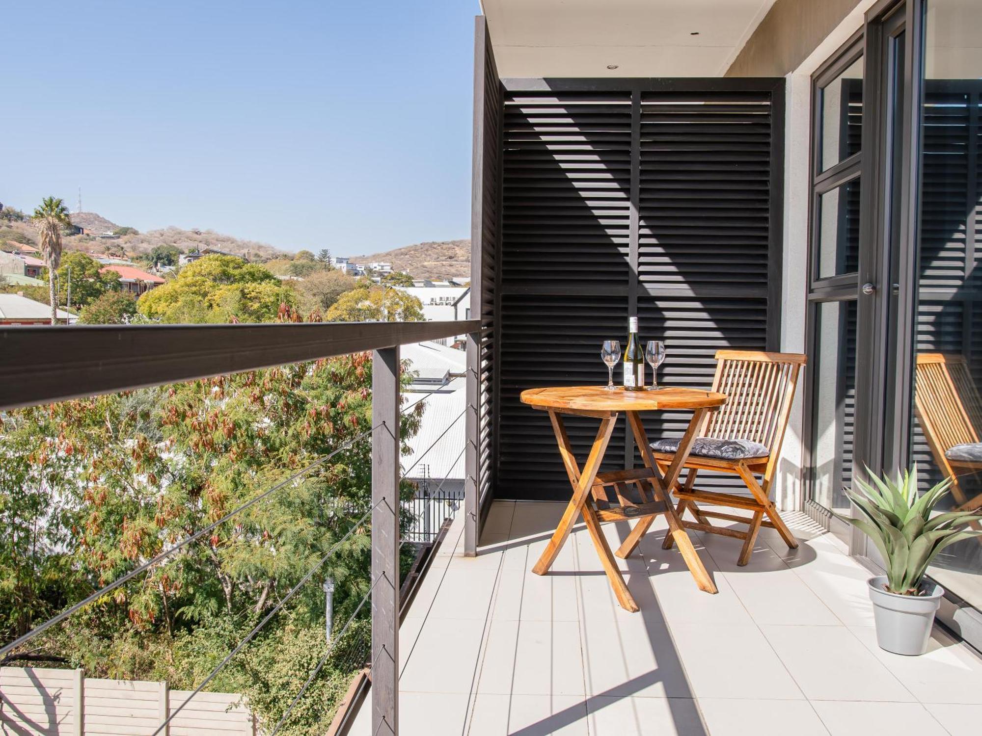 Rieks Van Der Walt Self-Catering Apartment Windhoek Exterior foto